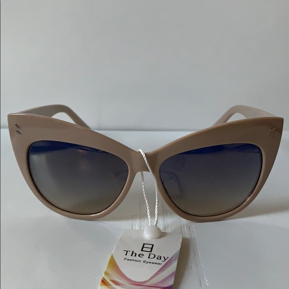 🆕 🆑 SUNGLASSES - Picture 1 of 7